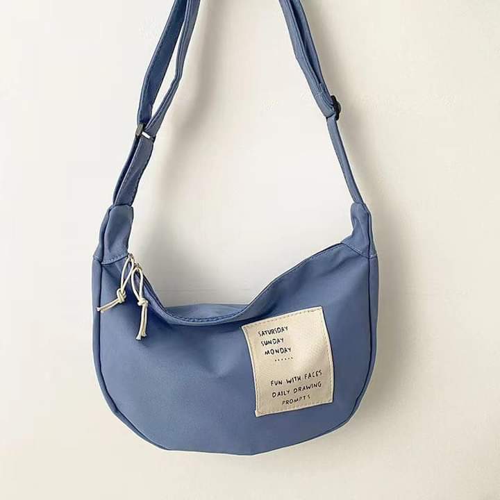 M071, Japanese ins Korean literary canvas small bag female Harajuku port style ulzzang Messenger bag student dumpling bag