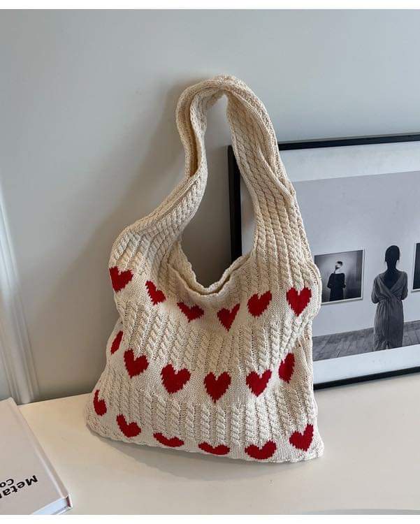 C67, 2024ins Knitted Love Tote Bag Cross-border Small Fresh Simple Fashion Woven Bag Personalized Western Shoulder Bag