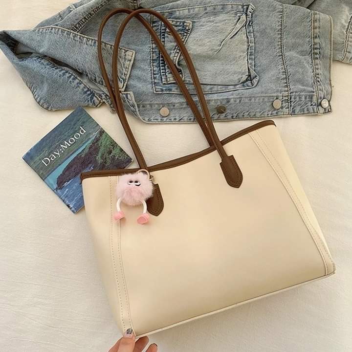 C059 Vintage PU leather shoulder bag, large capacity, Korean style, fashion, minimalist style, good quality, for women, handbag.
(No Keychain)