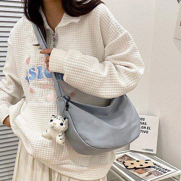 M013, Autumn and winter big bag women's 2022 new trendy nylon cloth texture dumpling bag simple messenger crescent bag commuter armpit bag