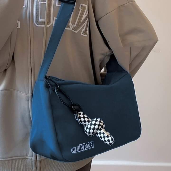 m031, Casual shoulder bag, large capacity, a lot of things, simple, retro style for women.