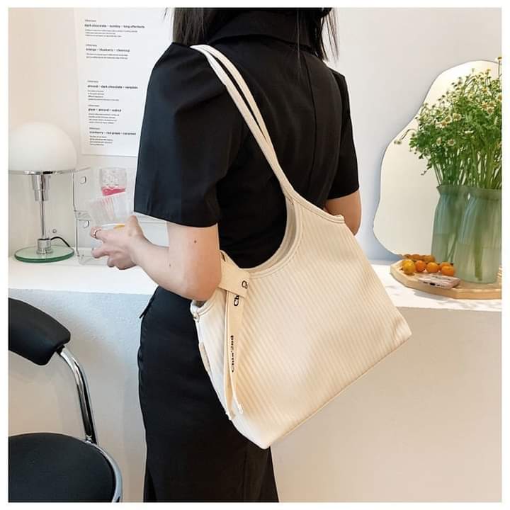 c006, Popular bag, shoulder bag,handbag, premium PU leather, grade A
