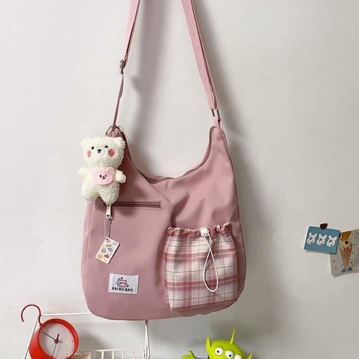 m019, shoulder bag Large clear compartment of plaid pattern. New style canvas bag.