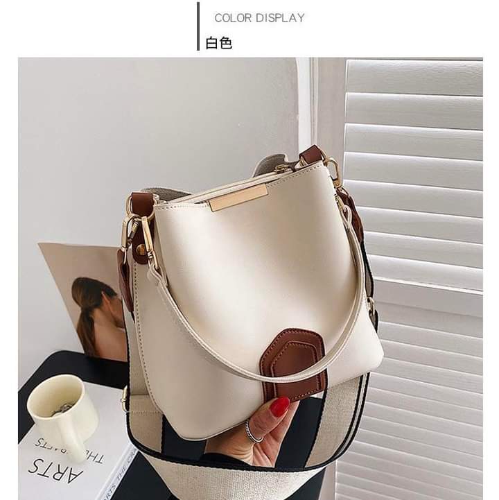 A089, 2023 new bag women's trend Messenger super soft bucket bag PU casual high-level commuting tote bag women's large capacity