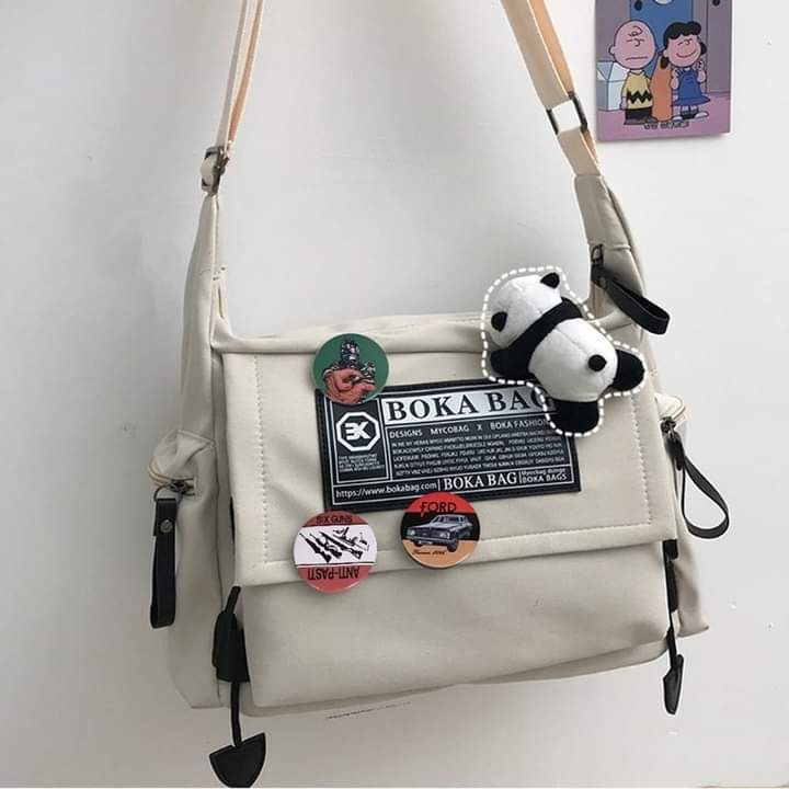 m040, shoulder bag Messenger style, loose fit, can hold a lot of items, Japanese and Korean retro style