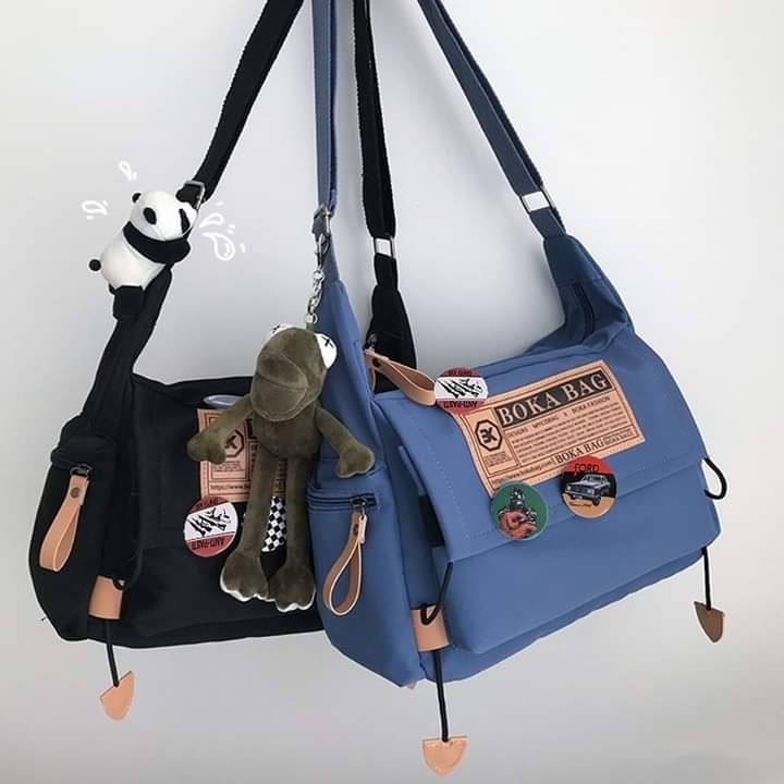 m040, shoulder bag Messenger style, loose fit, can hold a lot of items, Japanese and Korean retro style