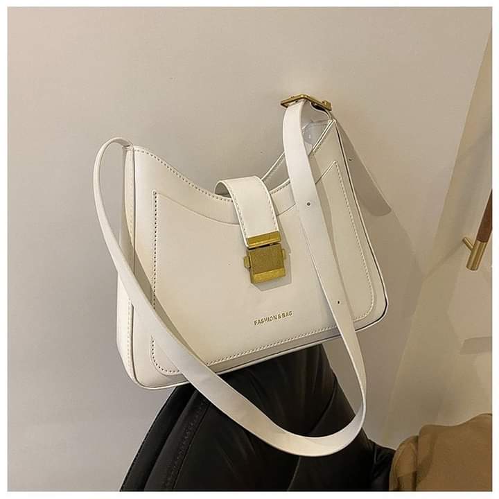 a022, fashion women shoulder bag. The product is a pu leather bag.