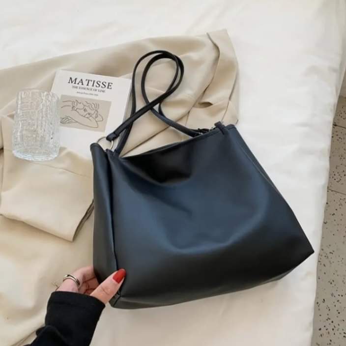 c042, New style ladies Korean fashion shoulder bag large capacity fashion messenger bag