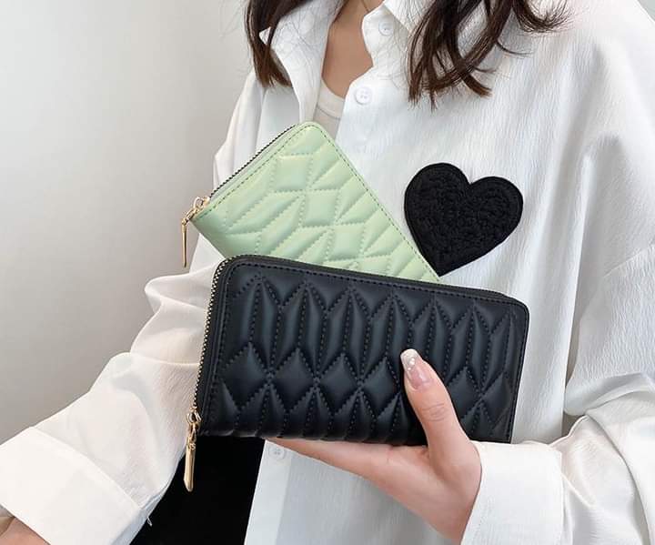 WL062, New 2023 women's wallet indentation medium-length clutch bag European and American fashion solid color PU change mobile phone bag