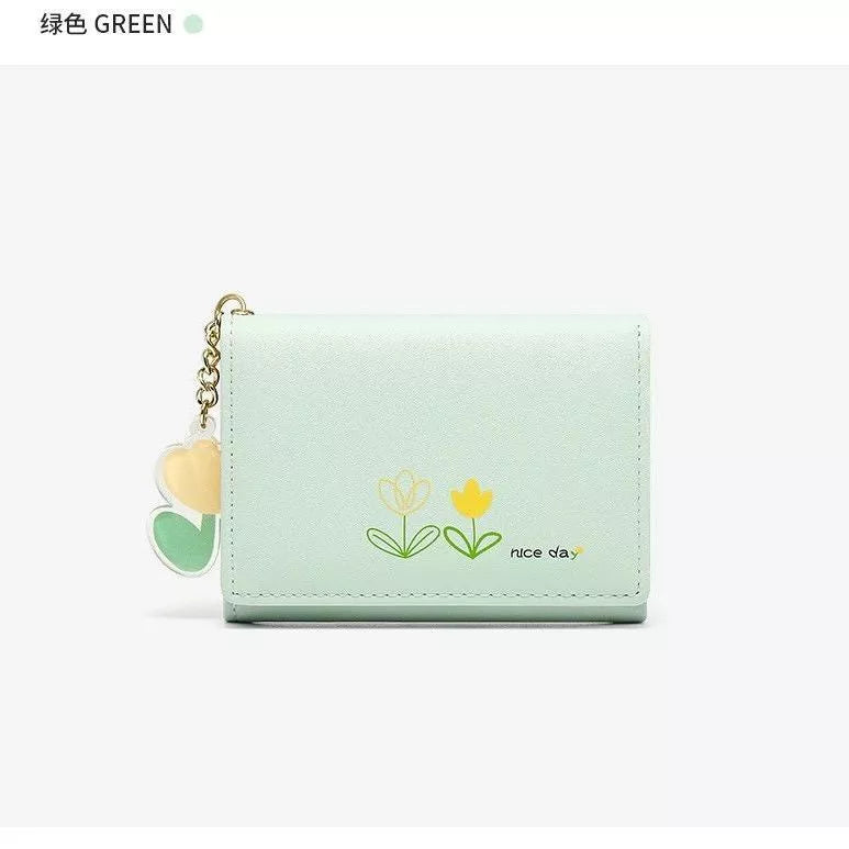 w031, Short wallet, tulip pattern, thin, good design, simple, for women.