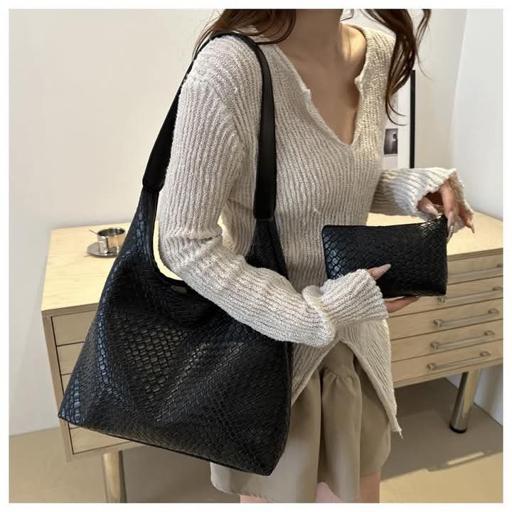 A091, Casual retro large-capacity bag for women 2025 new popular versatile foreign style shoulder bag super popular bucket bag