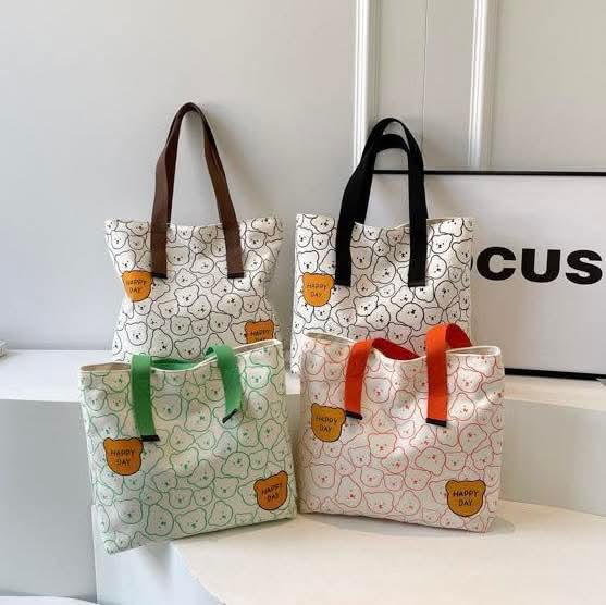 C98, New Tote Bag Female College Students Early Eight Commuter Canvas Bag Large Capacity Tote Bag Cute Bear Underarm Bag