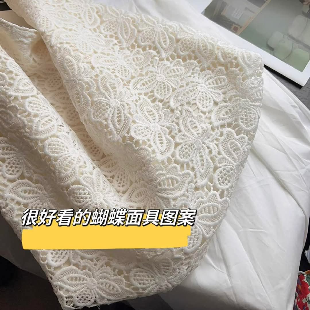 C080, 2024 new canvas bag niche ins shoulder bag cartoon bag commuter bag large capacity handbag
Size:32* 32cm