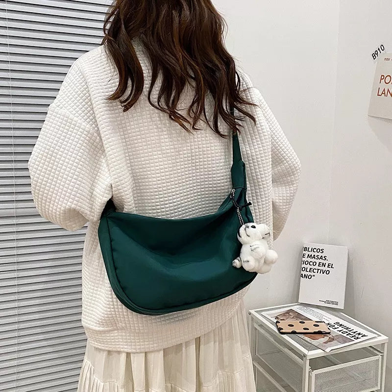 M013, Autumn and winter big bag women's 2022 new trendy nylon cloth texture dumpling bag simple messenger crescent bag commuter armpit bag