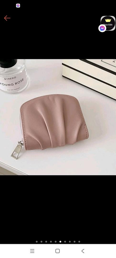 W084, Wrinkled feeling~INS new simple women's cute small wallet net celebrity pure color versatile coin purse

Size: 10.5* 8.5Cm