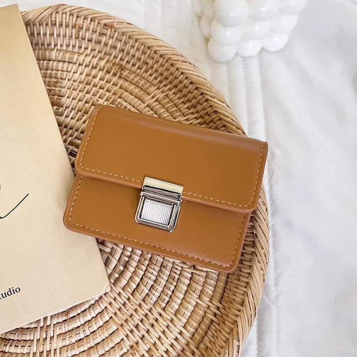 W093, Korean version wallet female mini niche simple portable temperament clamshell metal buckle card bag female ins student wallet