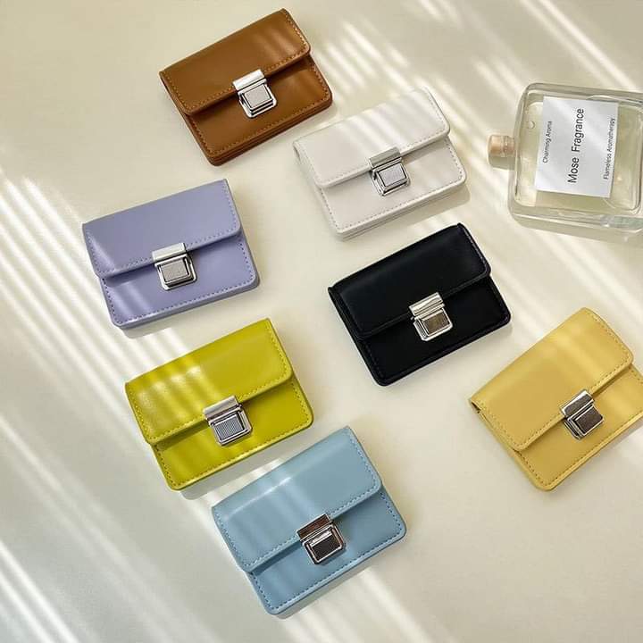 W093, Korean version wallet female mini niche simple portable temperament clamshell metal buckle card bag female ins student wallet