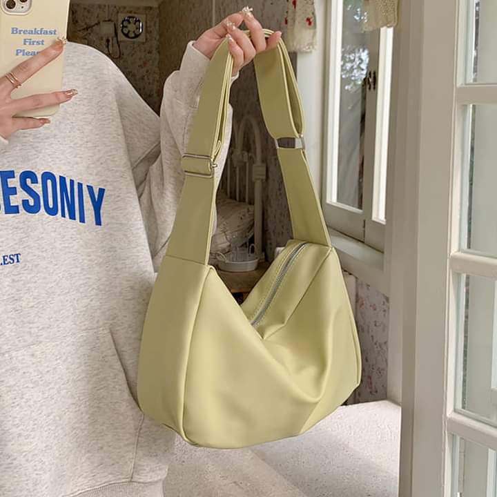 A043, Soft leather shoulder bag, tote shape, large capacity, a lot for women and students