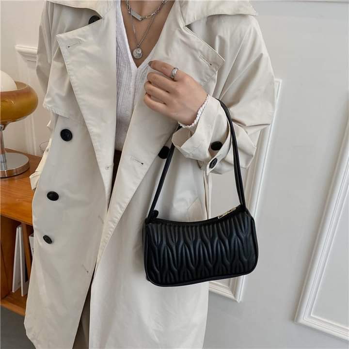A063, French mini bag for women 2023 new autumn fashion trendy one-shoulder small square bag hand-held casual handbag