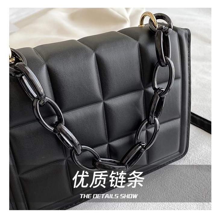 A077, Casual simple handbag fashion 2023 new trendy solid color shoulder bag trendy thick chain small square bag