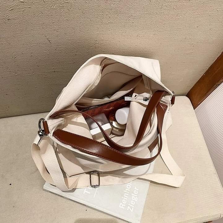 M044, Large canvas handbag, can hold a lot of things, goes with every outfit. Summer fashion, Korean style, for men and women