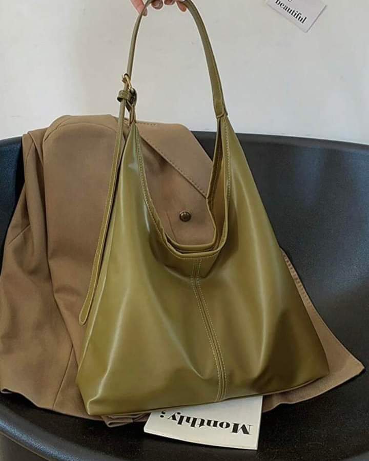 C037 shoulder bag, long style, large size, can hold a lot of stuff, brown color, fashion for women.