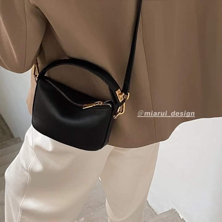A040 Small leather handbag Classic style with a long shoulder strap