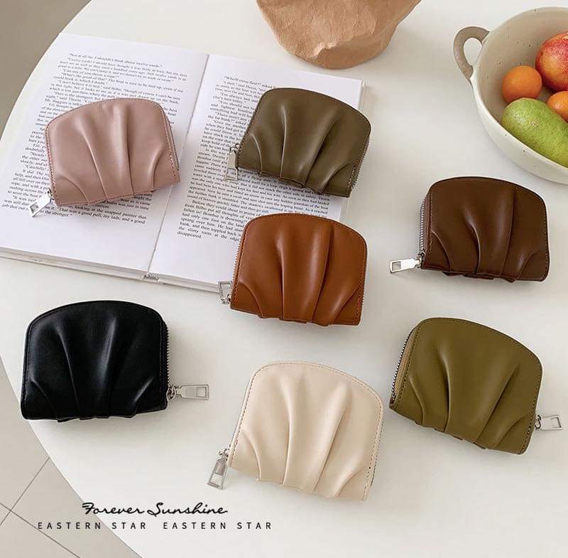 W084, Wrinkled feeling~INS new simple women's cute small wallet net celebrity pure color versatile coin purse

Size: 10.5* 8.5Cm