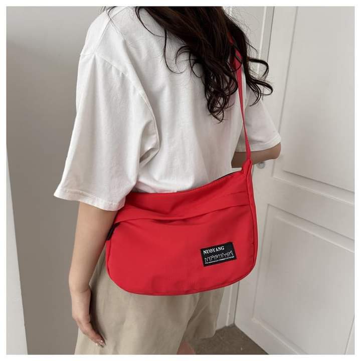 M088, Niche design bag for women 2024 summer new fashion versatile nylon cloth shoulder armpit bag hand small bag