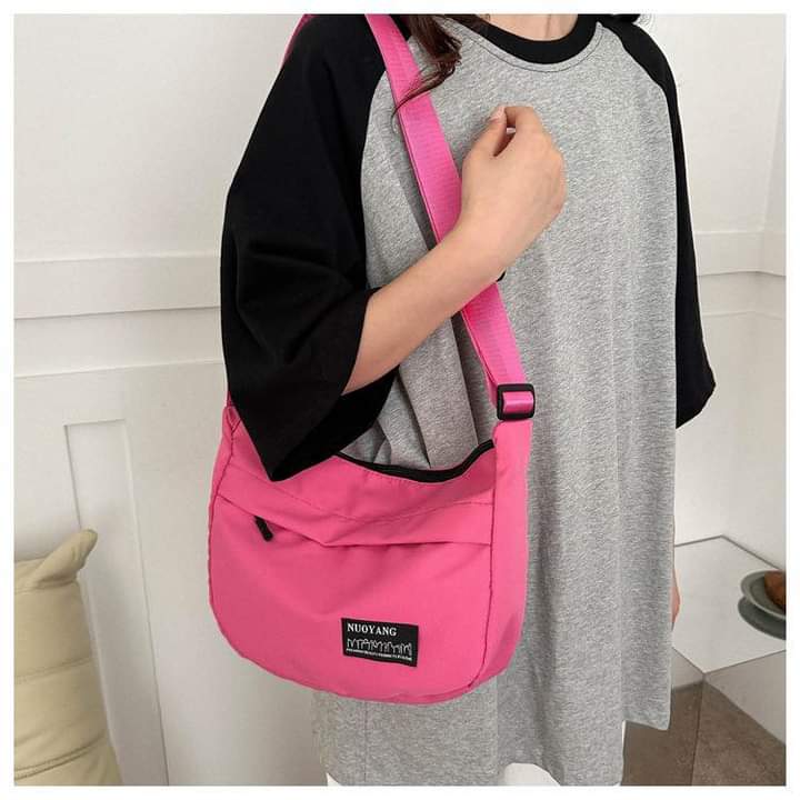 M088, Niche design bag for women 2024 summer new fashion versatile nylon cloth shoulder armpit bag hand small bag