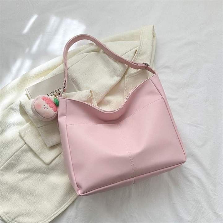 A044, Large capacity bag 2024 new fashion shoulder messenger bag simple this year popular personality bucket bag