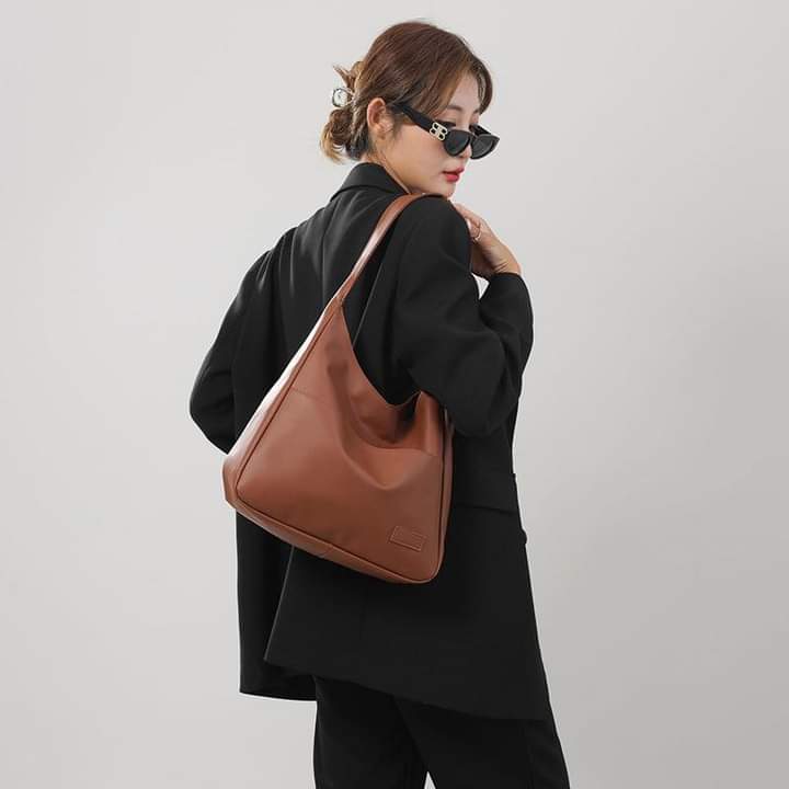 A045, Large capacity retro solid color autumn new texture tote bag college students class shoulder bag simple casual bag