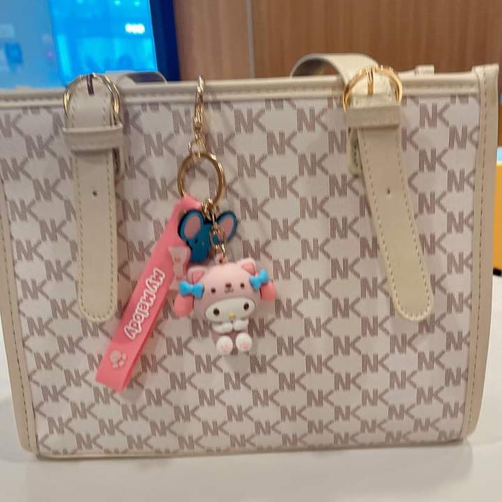 D006, Kulomi key chain cinnamon dog doll cartoon school bag pendant Melody key chain silicone pendant