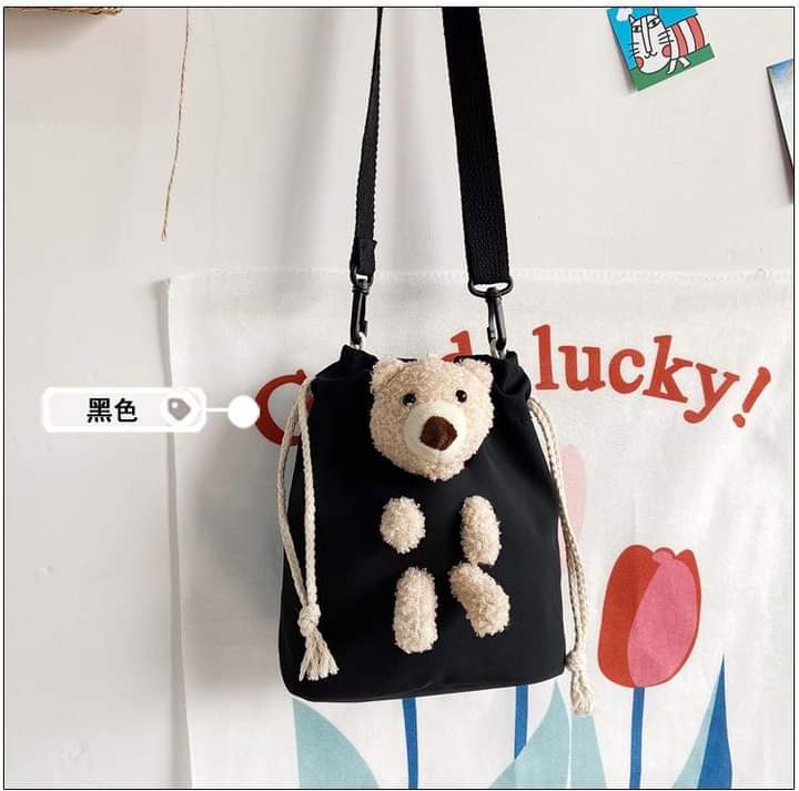M077, Cute small bag female 2023 new Korean style fashion bear shoulder bag casual girl drawstring bucket bag