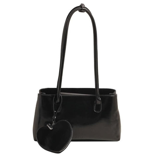 a055, Leather shoulder tote bag လေး အရမ်းလှ ဘေးက heart အိတ်သေးသေးလေးလည်းပါတာမို့ ချစ်စရာကောင်းသောပါရှင့် ပစ္စည်းလည်းအများကြီးဆန့်တဲ့အိတ်လေးပါရှင့်