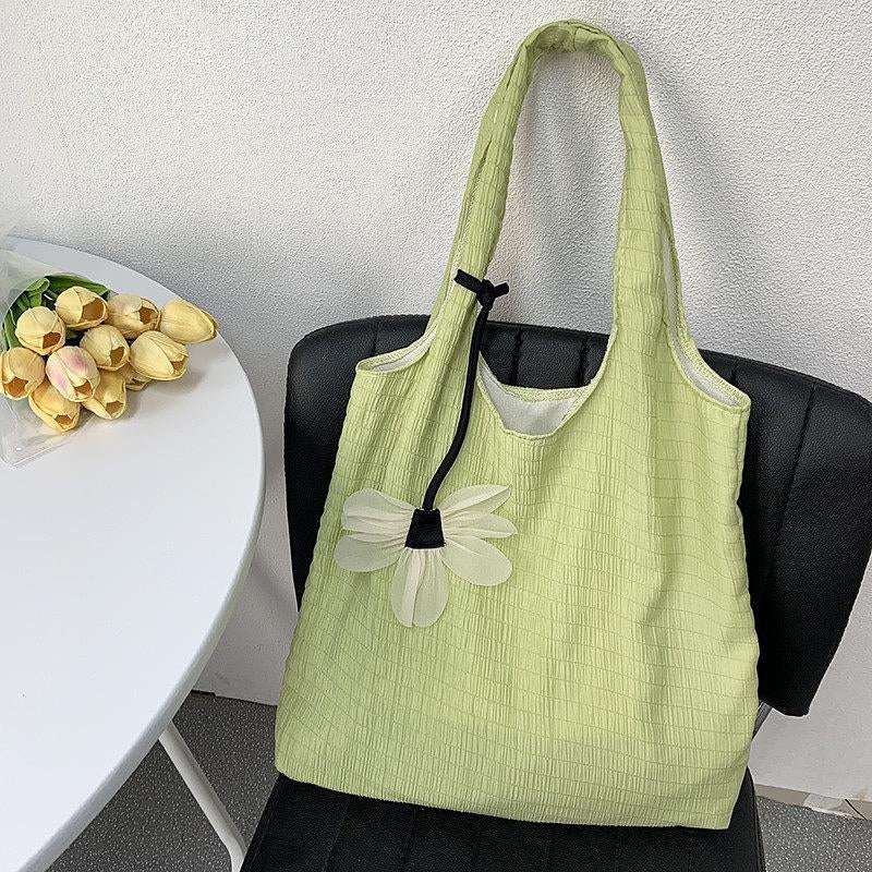 C84, Dopamine colored canvas shoulder bag female thin student schoolbag fresh fairy style large capacity bag pleated fabric