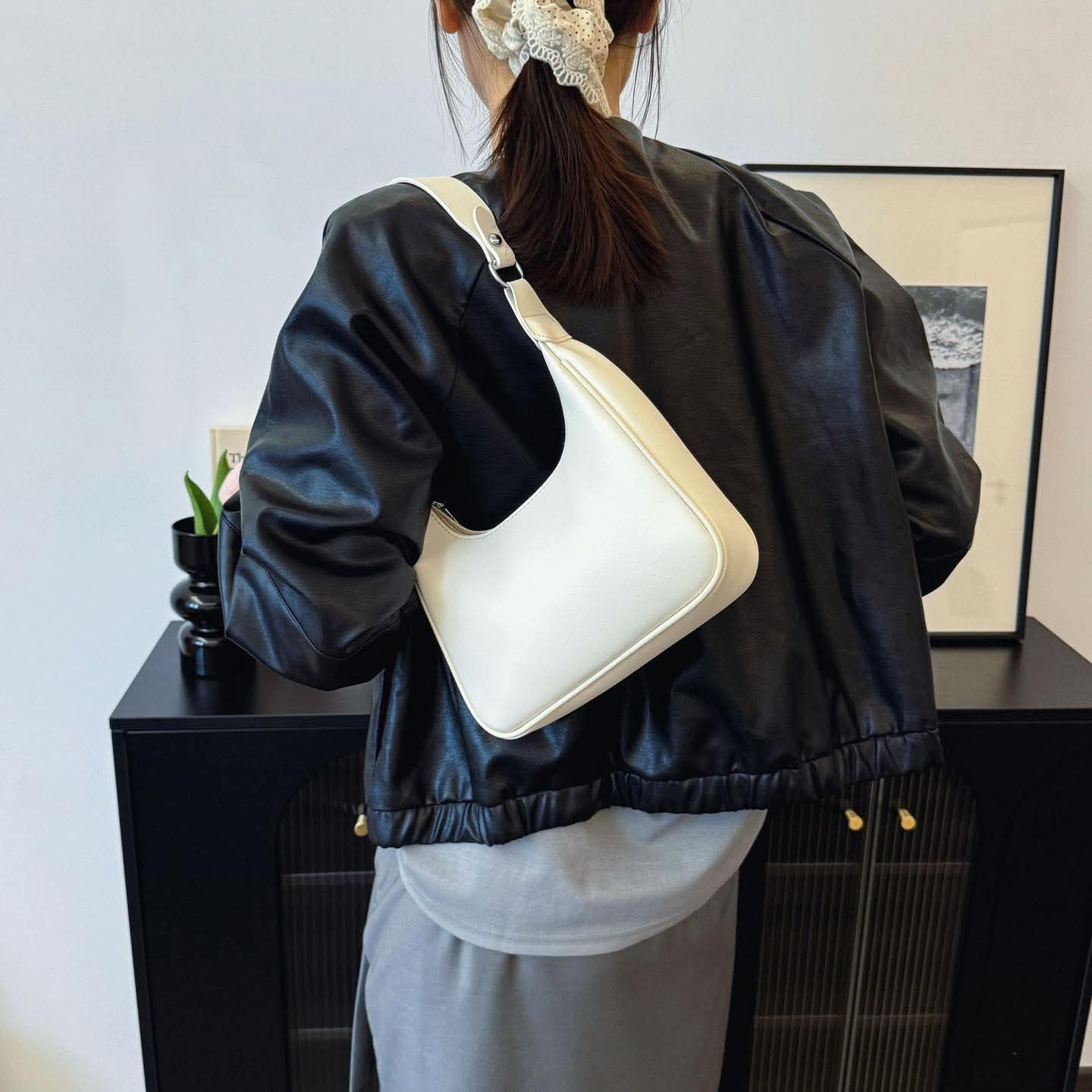 A60, New French Underarm Bag Women's Solid Color Crescent Handbag