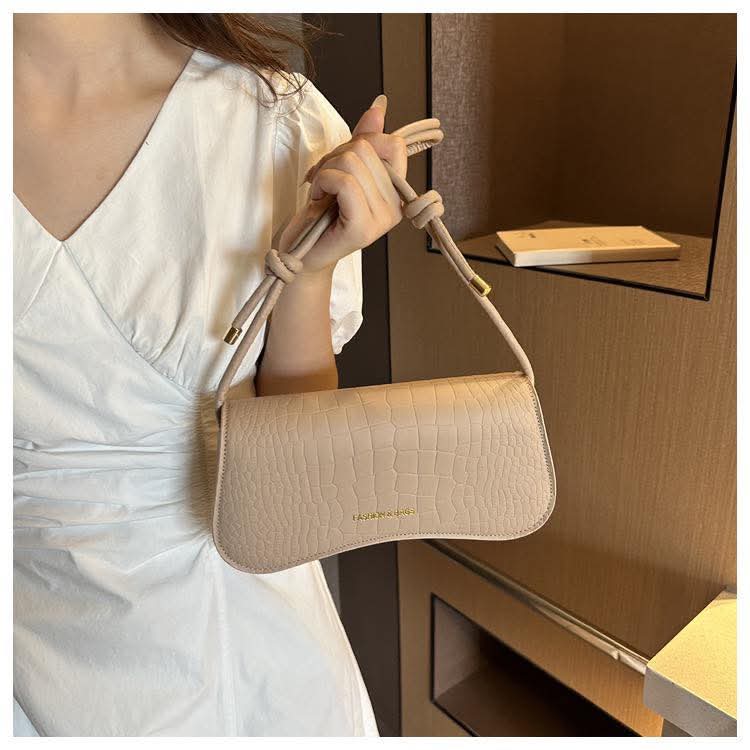 a64, ins niche textured underarm bag နွေရာသီအစိုင်အခဲအရောင် PU အိတ်