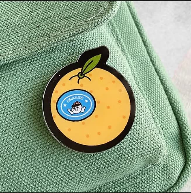 M05, ရိုးရှင်းတဲ့ဒီဇိုင်းရှိပြီး ချစ်စရာ canvas ဘေးလွယ်အိတ်၊ဖုန်းထည့်မယ် ပစ္စည်းအနဲငယ်ထည့်လို့ကောင်းတဲ့အိတ်‌‌အဖြစ်အသုံးပြုနိုင်ပြီး၊ ချစ်စရာကောင်းတဲ့အိတ်သေးသေးလေးပါရှင့်