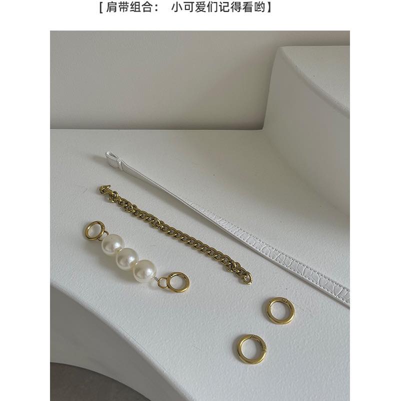 A029 2021 Korean version of the new bag crocodile pattern pearl chain China
