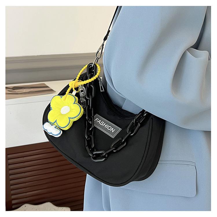 a119 Small bag women 2022 new simple fashion solid color nylon shoulder bag casual messenger bag